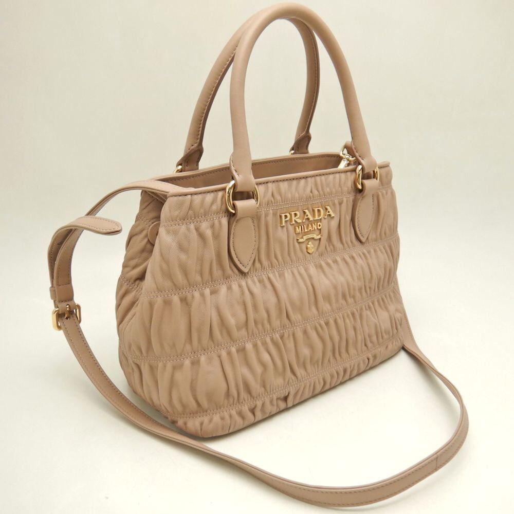 PRADA 1BA172 2-Way Pleated Handbag in Pink Beige Leather, Women's, 253553 - Picture 3 of 10